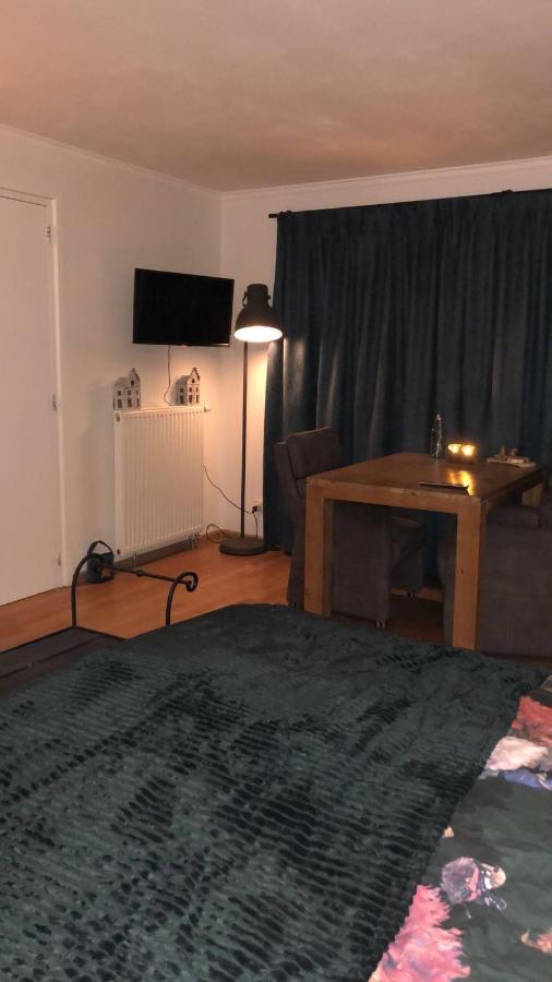 Grutsk Op 12 Bed & Breakfast Drachten Ngoại thất bức ảnh