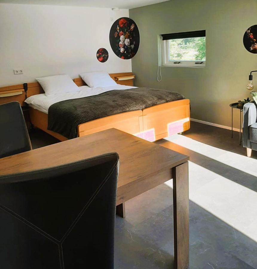 Grutsk Op 12 Bed & Breakfast Drachten Ngoại thất bức ảnh